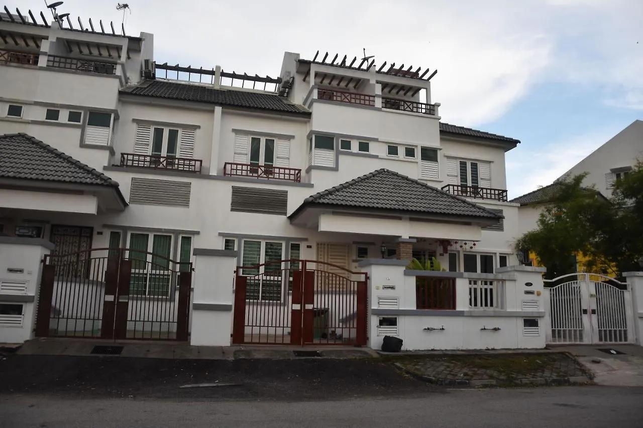Nimah Seaview Homestay George Town