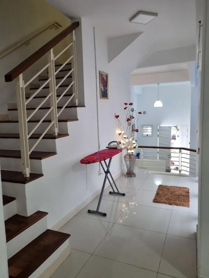 Nimah Seaview Homestay George Town