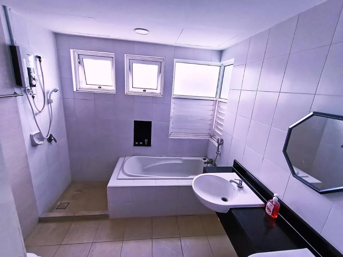 Nimah Seaview Homestay George Town